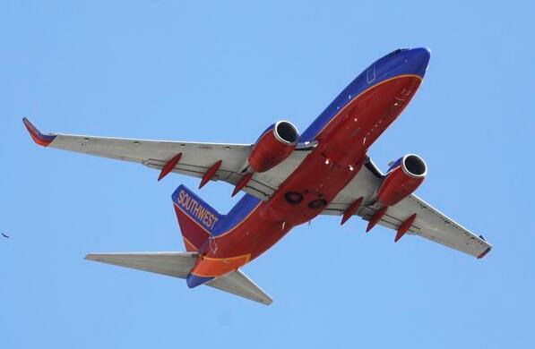 美十家航企「續命」 接受1950億援助方案