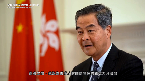 董建華：教育最迫切 梁振英：須深入民心