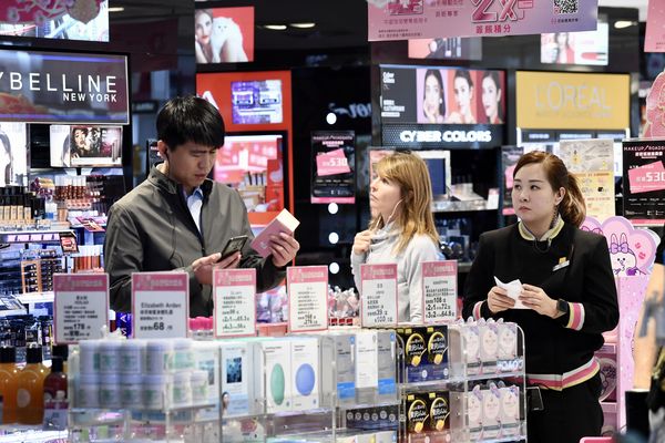 內地客無影 莎莎上季港澳同店銷售跌近60%