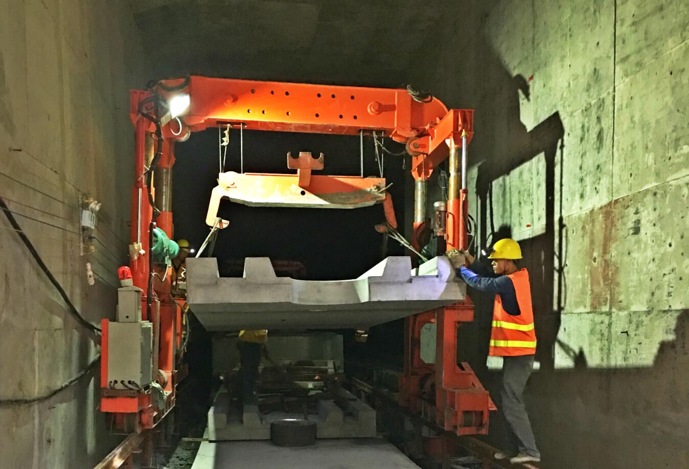 廣州地鐵三項目獲中國城軌年度科技進步一等獎