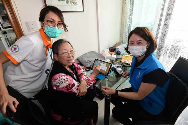 足不出戶網上系統助康復 疫情下長者生活無限再動