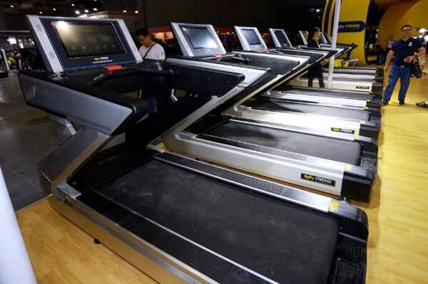 疫情催漲「宅經濟」家居廚具、健身器材等逆勢同比增長超四成