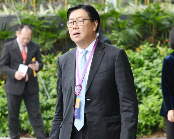 馬時亨續任教大校董會主席