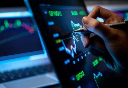 日本無限QE提振 恒指彈逾400 點收復10 天線