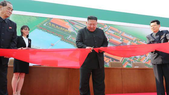 多图丨金正恩出席顺天磷肥生产基地竣工仪式