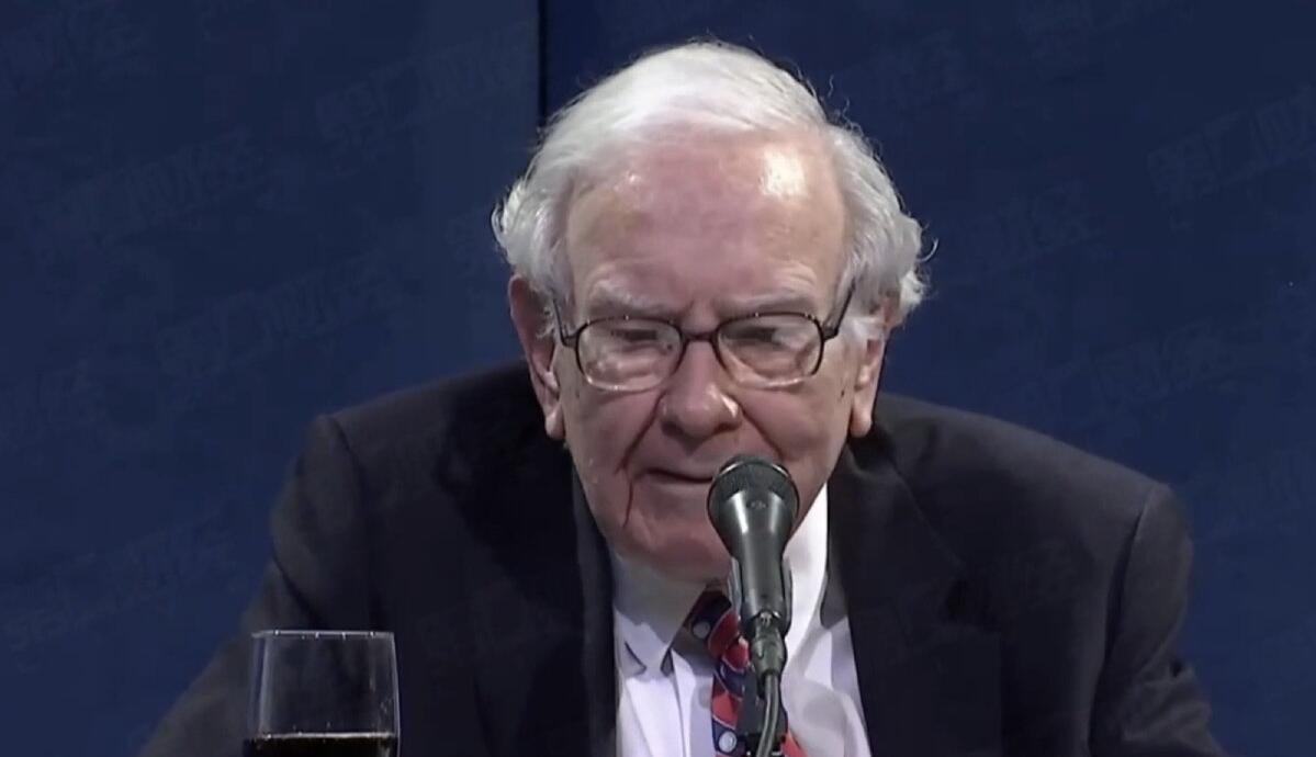 疫情下持币观望 巴郡手握现金1370亿美元创新高！