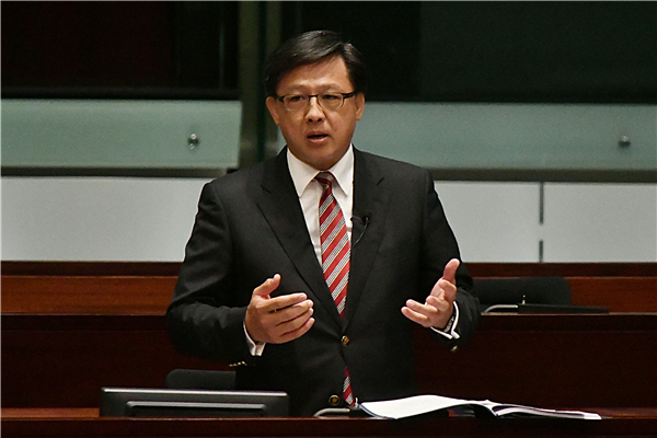 梁家榮向港台員工發信 提醒勿違「一國」原則
