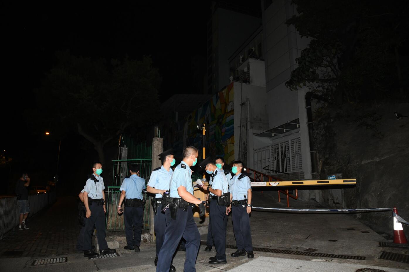 香港仔廢校檢不明化學品