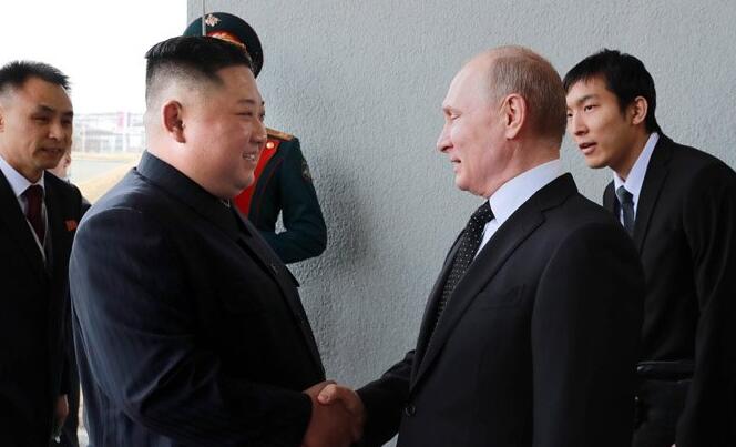 金正恩向普京致贺电