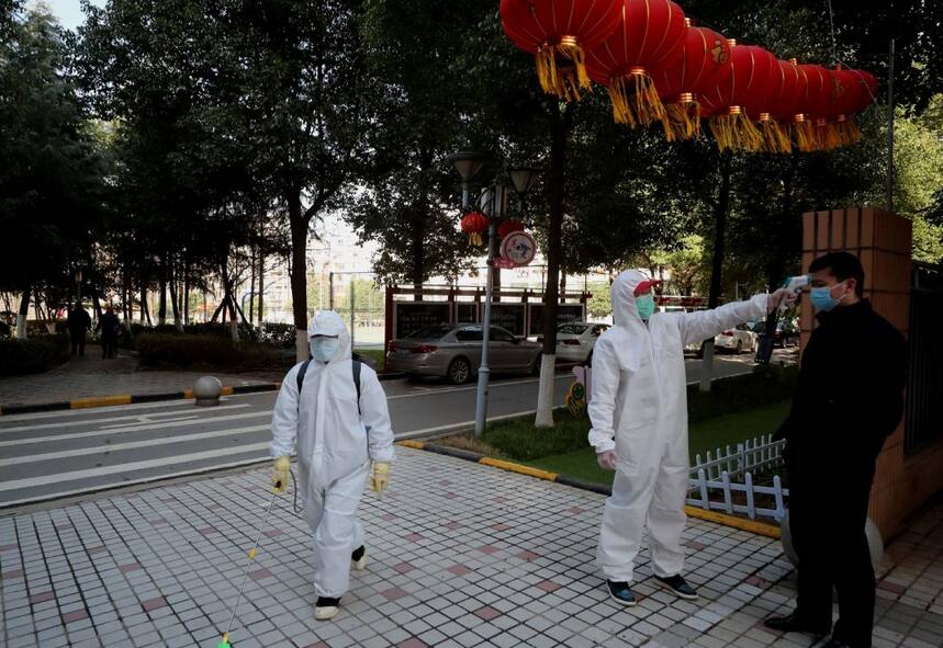 武汉通报5例新增确诊病例详情：均与昨日报告病例同一小区