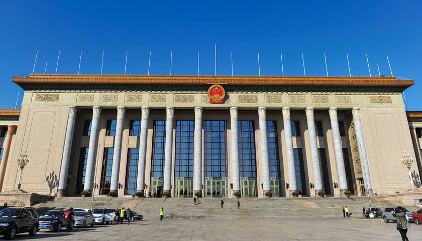 今屆全國兩會代表委員封閉參會 視頻接受採訪