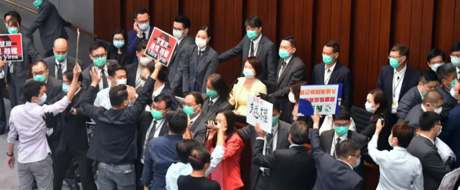 建制派破內會困局撥亂反正