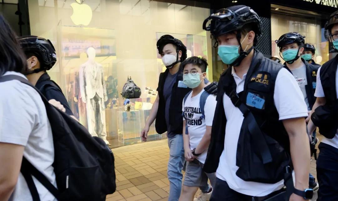 撐兒「採訪」疏忽照顧