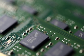 特朗普又放狠招？美国对中芯、华虹等启动半导体“无限追溯”机制！