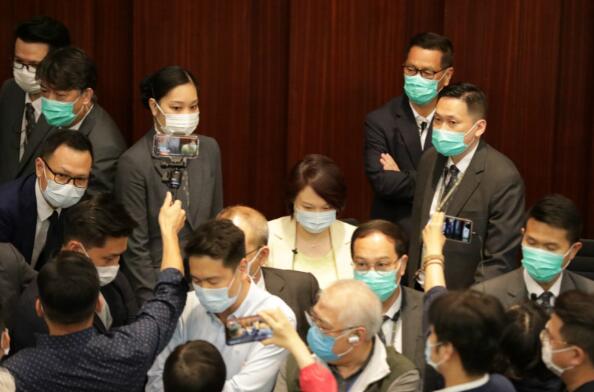 內委會周五停開 尋求解困方法