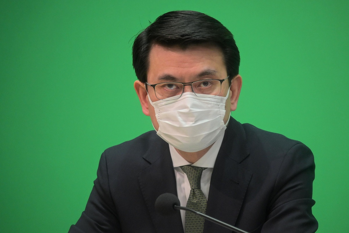 邱腾华：对本港次季经济不乐观 预警社会事件损害复苏