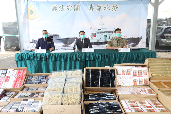 海關夥水警聯合行動 檢值2300萬走私貨