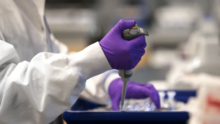 Moderna疫苗数据遭质疑 董事長回應