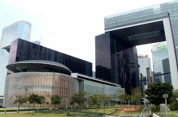 林郑：將全力配合全國人大常委會盡快完成有關立法