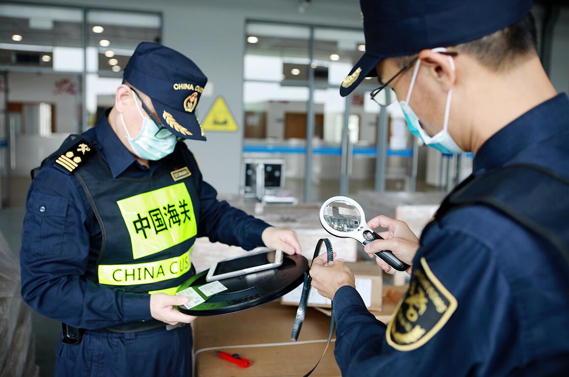 港珠澳大橋珠海口岸進出口量逆勢上揚