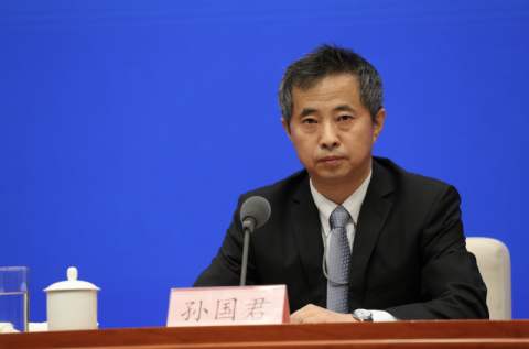 《政府工作报告》起草组：不设GDP目标 不等于任由经济下滑