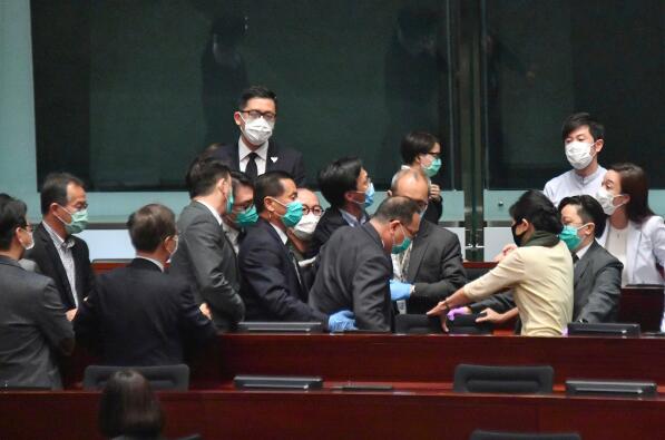 立法會7名保安員被「起底」