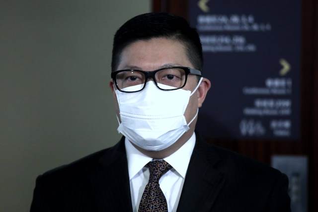 鄧炳強為前線警員打氣：專業表現令立法會會議不受干擾