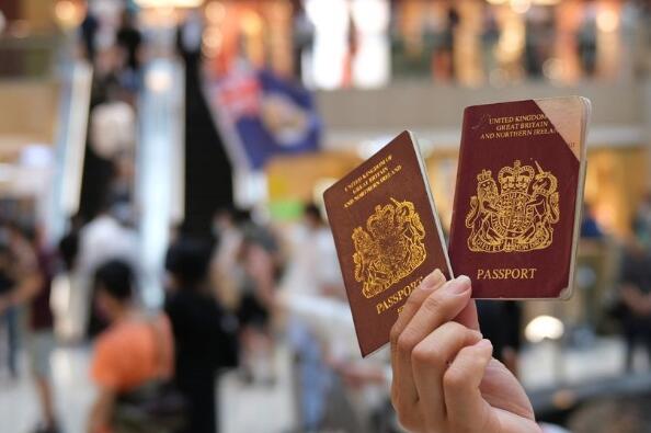 中国駐英使館斥英国更改BNO安排：有違承諾及國際法