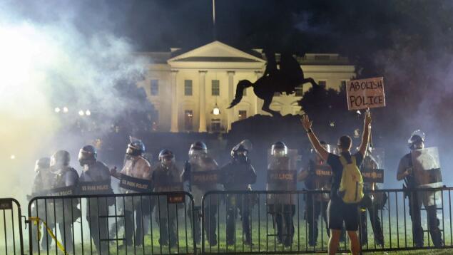 特朗普解释：去白宫地堡是检查，不是躲避抗议者