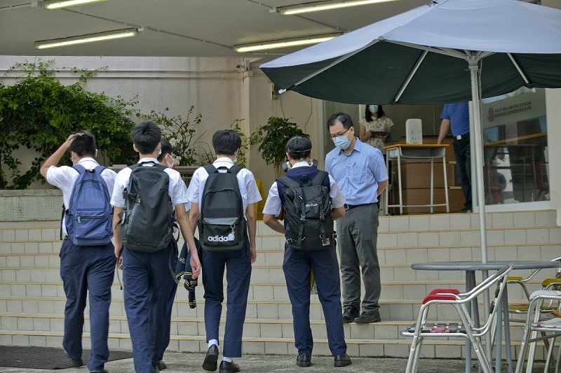 教局提醒復課學子勿聚集