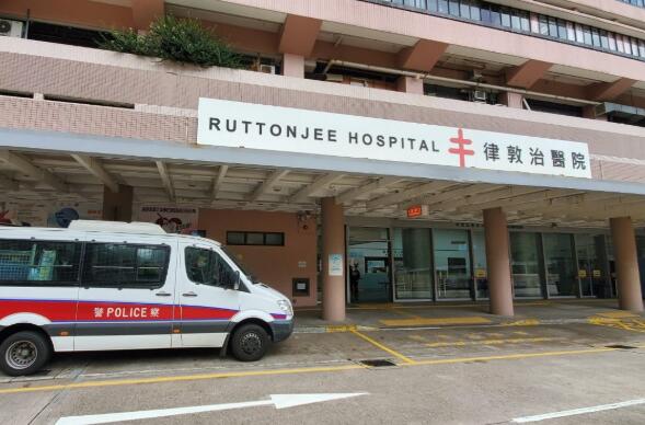 一名工人从兩米高工作台墮地身亡