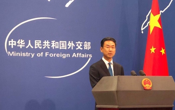 蓬佩奥警告中企“不要进行财务欺诈”，外交部回应