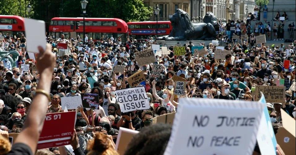 美出动逾4万国民警卫队 示威抗议延烧全球