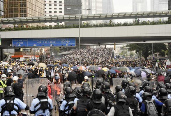 承認非法集結堵路 男子監禁2星期