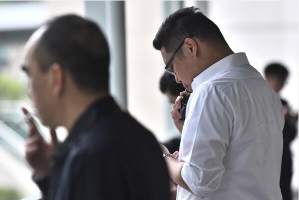 本港吸煙率微升至10.2%