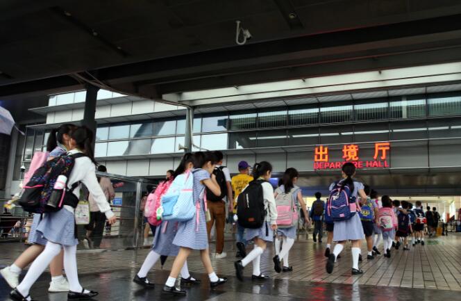 本港昨日繼續零確診 政府將津貼跨境生包車復課