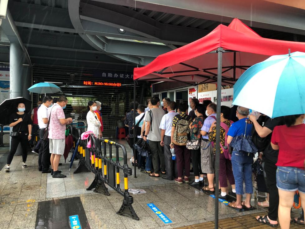 深圳中英街恢復開放遊客回溫