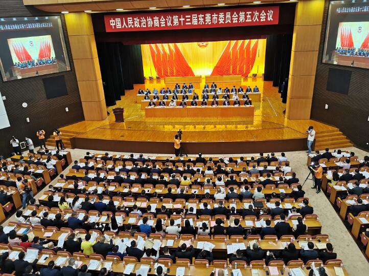 肖亞非：企業家有困難可給市長打電話發信息