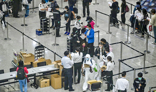 港府豁免部分法律從業員強制檢疫