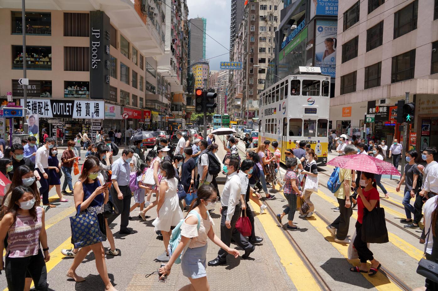 港昨增3宗輸入確診個案 限聚令放寬 食肆即受惠