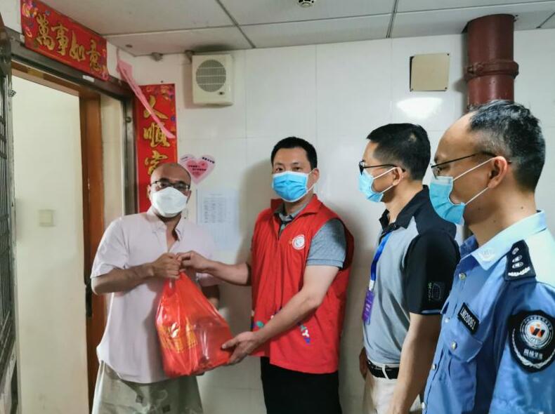 港籍志願者身影閃耀在羅湖疫情聯防聯控中