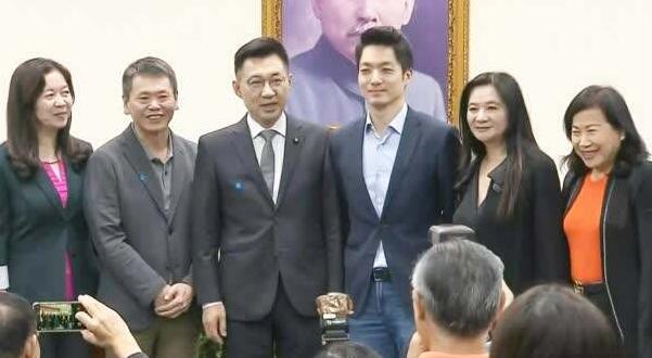 【海峡观察】國民黨棄「九二共識」走歧路