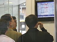 憂慮疫情反覆 港股料徘徊25500至26500點