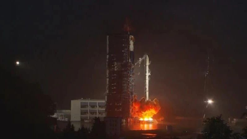 今晚成功飛天的「深圳星」竟然有這麼多「第一」