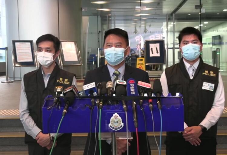 涉协助袭警男子逃离香港 警方拘捕5男2女