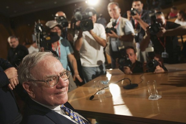 股神身家縮全球排第八