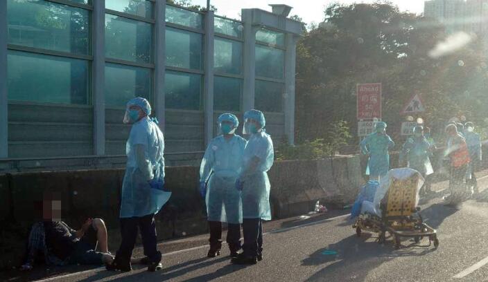 拒接受強制檢疫 韓國男子跳車被制服