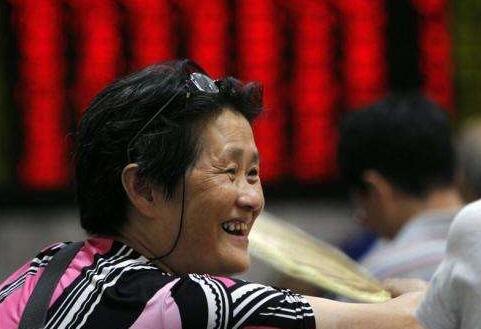 【午评】沪指涨超1%创业板指涨近3% 农业板块领涨