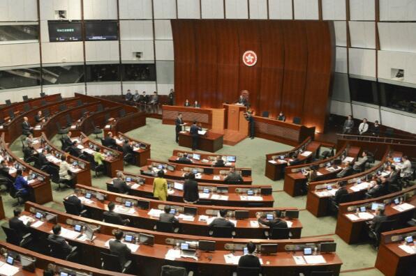 立法會今日終止運作