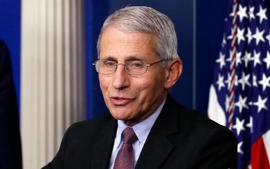 特朗普承認在應對疫情上犯錯 稱福奇「有點危言聳聽」